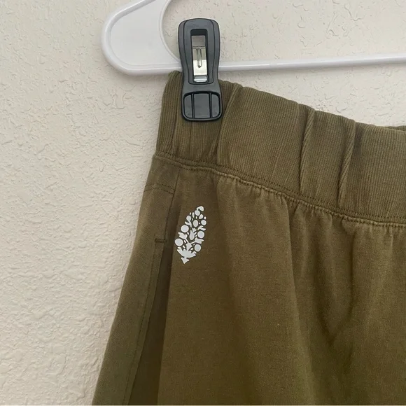 FP Movement Hot Shot Relaxed Set - Picture 9 of 12